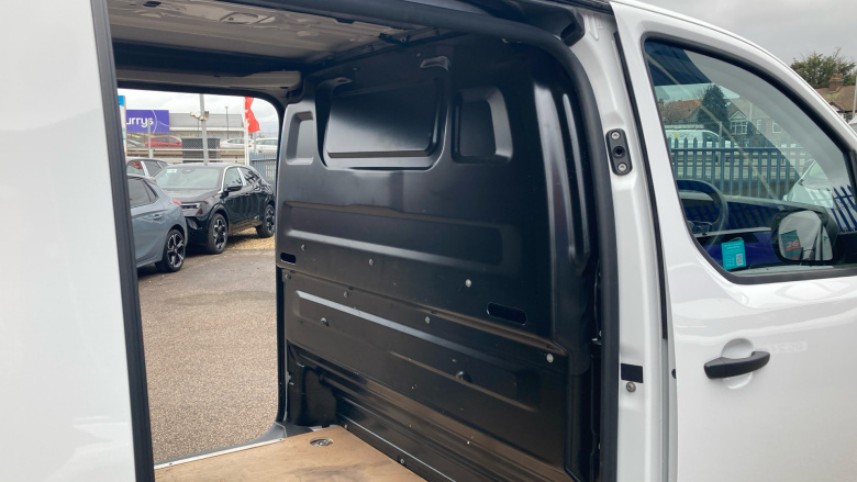 Vauxhall Vivaro L1 Diesel 1.5 Turbo D 120 Prime H1 Van